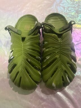 Women Men Sandals Camouflage Monstera Deliciosa Slipper Summer Beach Shoes EVA